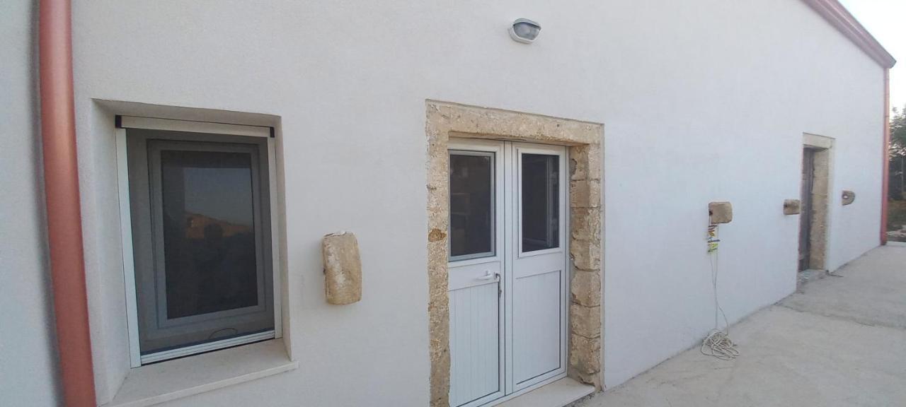 Almademari Giglio Casa Vacanza Pachino Buitenkant foto